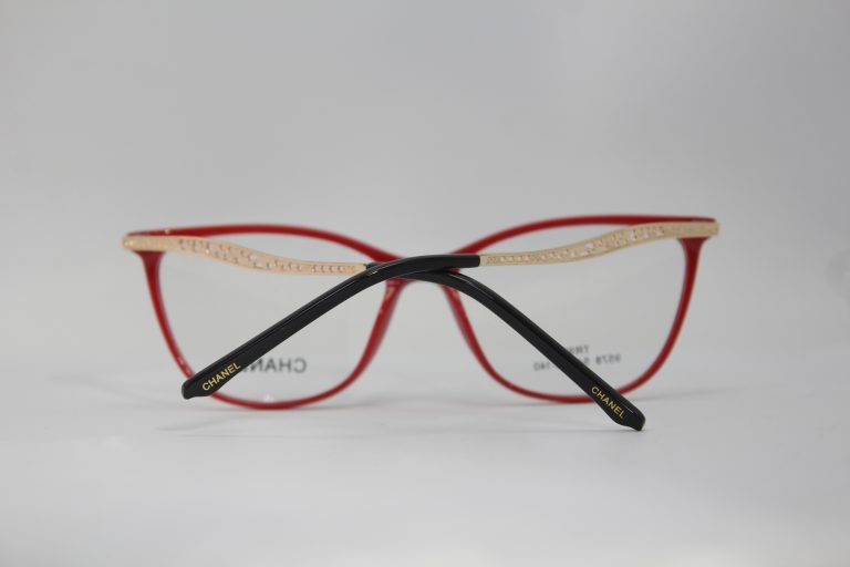 Chanel Female Frame TR909578